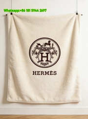 Hermès Classic H Carriage Crest Flannel Throw Blanket IMG_5103